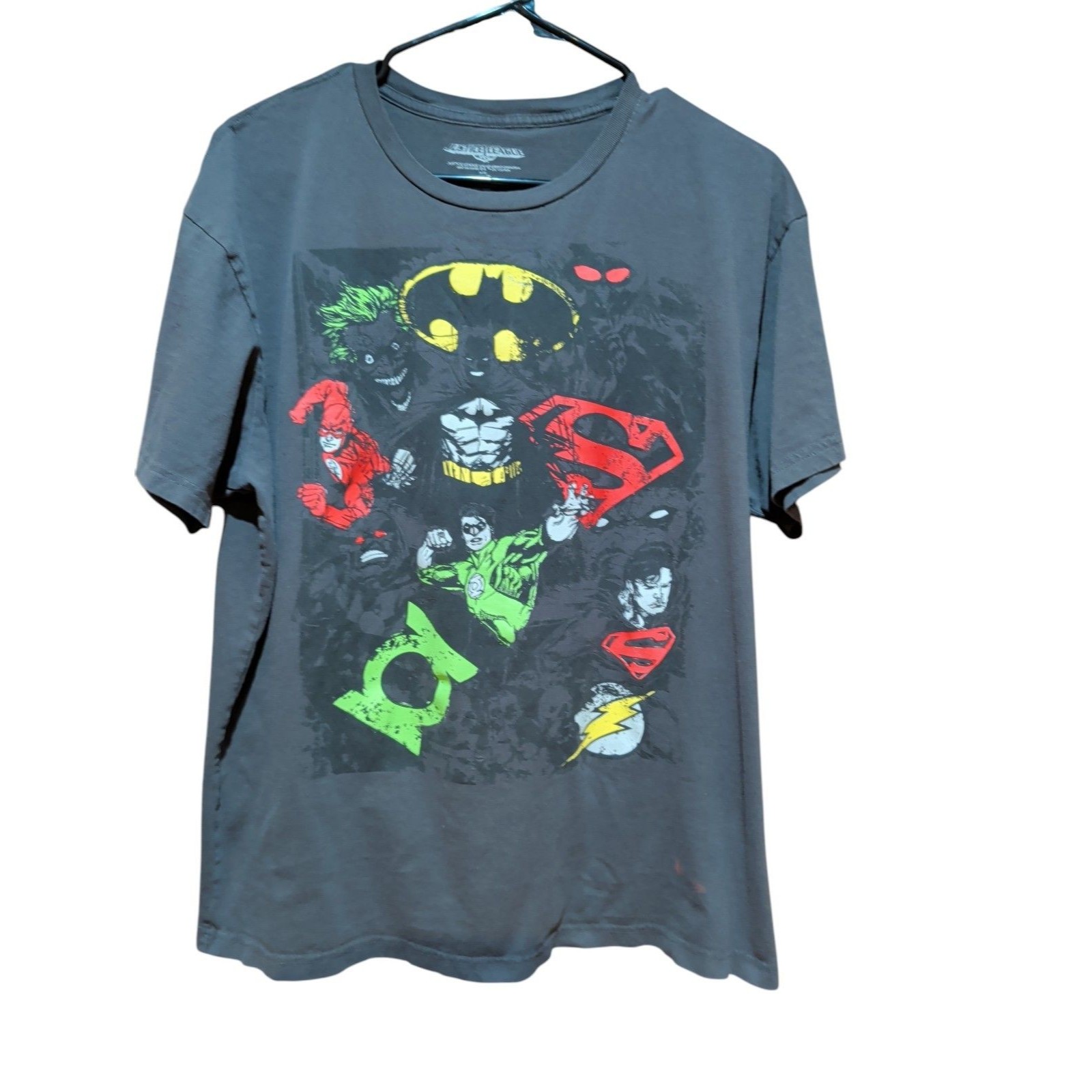 Justice League And Villains Dc Comics Graphic Shirt Size Large Grey